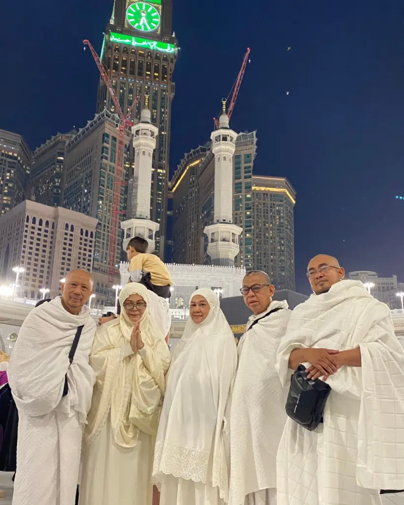 Ebiet G. Ade Umroh Bersama Annisa Travel
