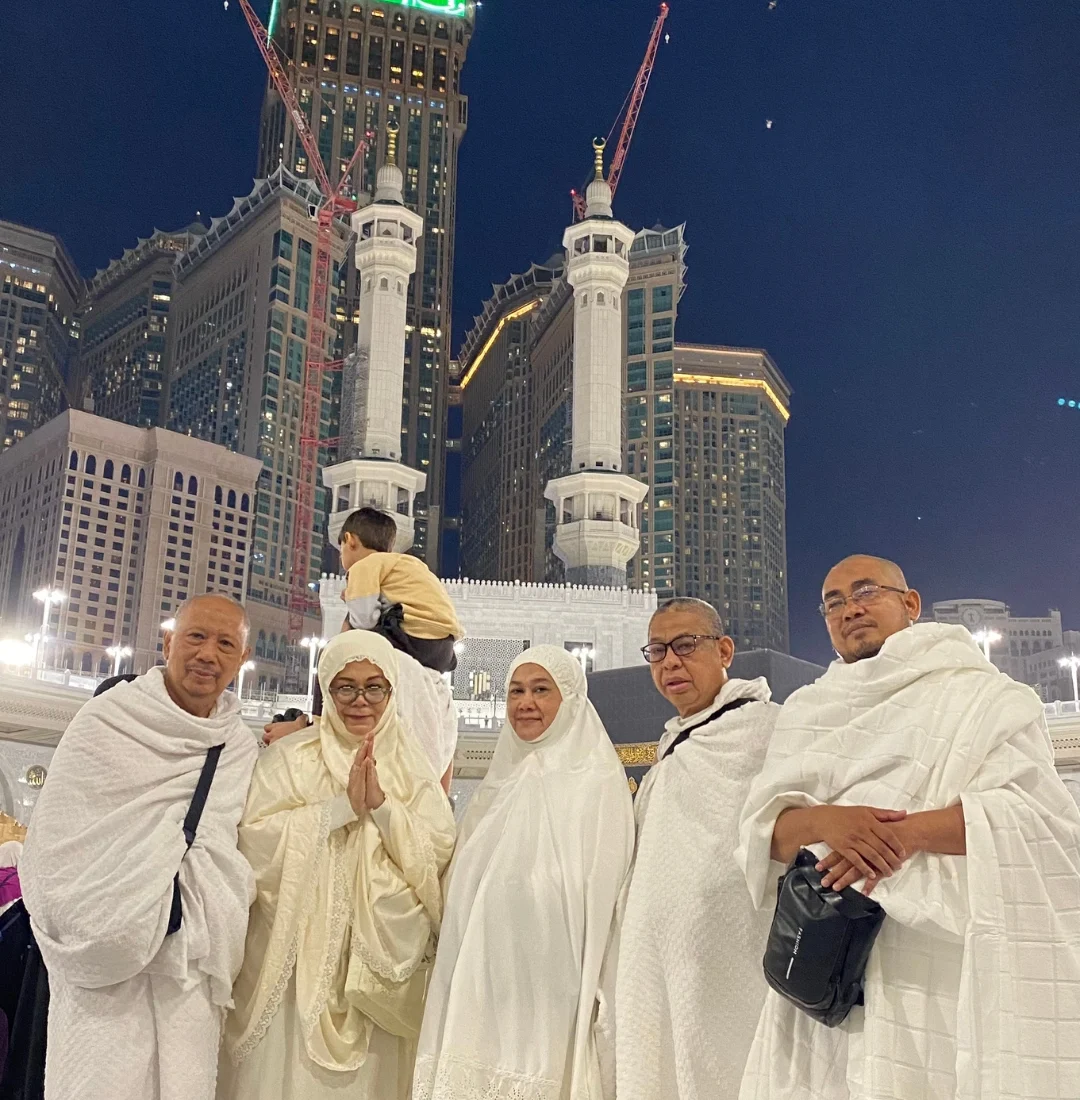 Ebiet G. Ade Umroh Bersama Annisa Travel